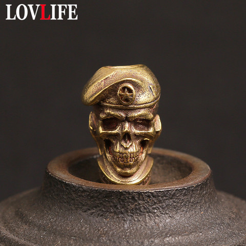 Colgante de latón con forma de estrella de cinco puntas para llavero, collar de cadena con abalorios de calavera y cuchillo, estilo soldado, joyería de cobre ► Foto 1/6