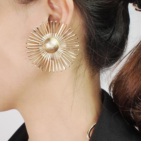 Pendientes de Metal con forma de girasol para mujer, aretes grandes de aleación de Color dorado, joyería geométrica creativa, UKMOC ► Foto 1/6