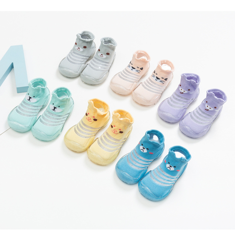Zapatos de suelo con dibujos animados para bebé, calzado antideslizante de goma para primeros pasos de niña y niño, estilo de verano ► Foto 1/6