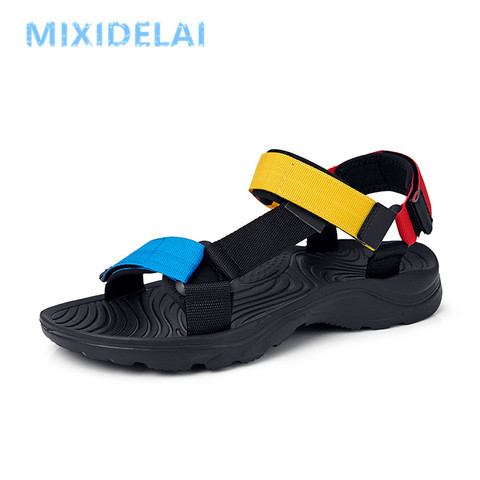 Sandalias antideslizantes para hombre, chanclas masculinas de alta calidad para uso en exteriores y en la playa, zapatos casuales, calzado de agua barato, 2022 ► Foto 1/6