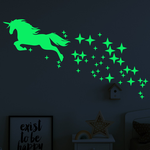 Luminosa corriendo pegatina con figura de unicornio estrella DIY de calcomanías de techo armario de la habitación de los niños casa decoración impermeable de dibujos animados fluorescente etiqueta engomada ► Foto 1/6