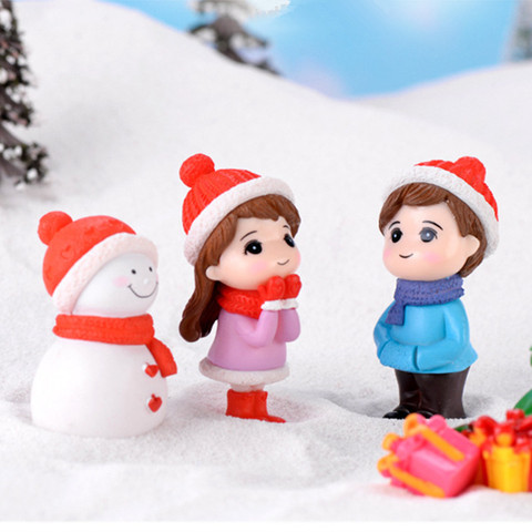 2 unids/lote Mini decoración de Navidad Hada Santa Claus muñeco de nieve árbol de Navidad figuras miniatura decoración del hogar ► Foto 1/6