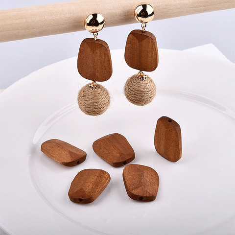 Pendientes vintage de madera poliédricos geométricos, pendientes con forma especial, hechos a mano, paquete de material del producto ► Foto 1/4