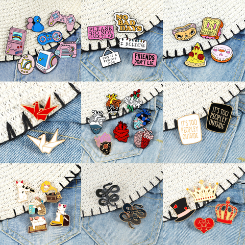 2 ~ 7 unids/set Pines de esmalte juego Retro órgano corazón lindo gatito broche citar comida broche para solapa introvertido Placa de dibujos animados joyería regalos ► Foto 1/6