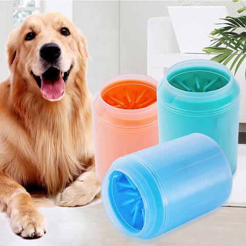 Cubo de limpieza para las patas del perro, taza con peines de silicona suave, toalla portátil de lavado rápido para patas de mascotas, de diferentes colores ► Foto 1/6