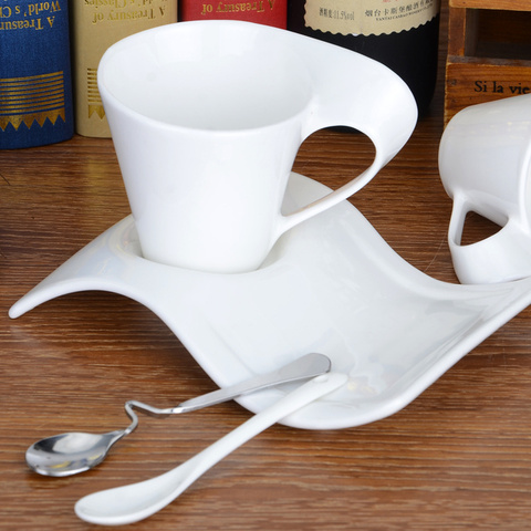 Taza de café de cerámica ondulada creativa, Juego de platillos pequeños europeos de lujo, taza de café de 200ml, WJ111230 ► Foto 1/5