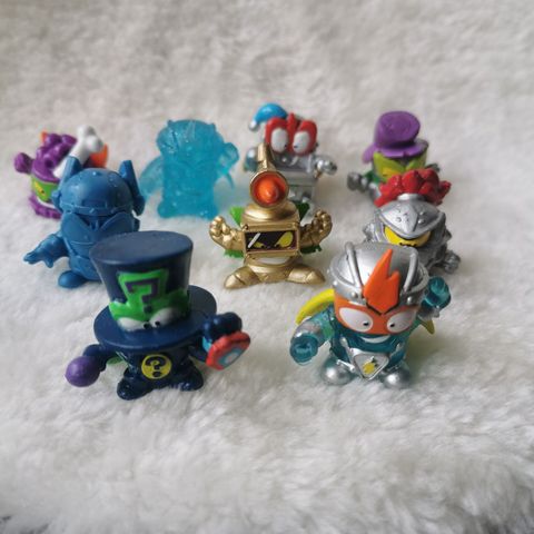 Zomlings-figuras de acción de 3CM para niños, muñecos de basura de Anime ► Foto 1/5