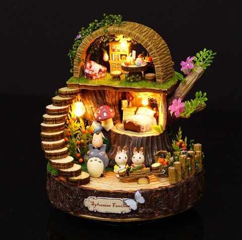 Bosque de madera Totoro DIY muñeca casa decoración hecha a mano Kit de caricaturas casa miniatura ensamblaje juguetes casa de muñecas juguete de regalo ► Foto 1/6