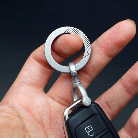 Llaveros giratorios de titanio para hombre y mujer, soporte para llavero de coche pendiente hebilla para joyas para un novio ► Foto 1/6