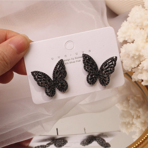 2022 coreano de moda Venta caliente joyería exquisita de cobre con incrustaciones de zircon negro inteligente mariposa mujer elegante pendientes ► Foto 1/6