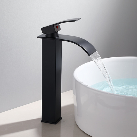 Grifo mezclador de cascada de latón para lavabo de baño, grifo monomando para fregadero de agua caliente y fría, color negro ► Foto 1/6