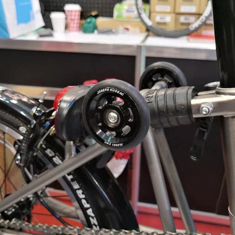 1 par bicicleta plegable super fácil de titanium tornillo para bicicleta brompton Joseph Kuosac easywheel negro de plata de dos versión ► Foto 1/6
