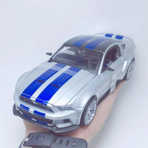 Exquisito modelo de aleación Mustang GT de 1:24, modelo de coche deportivo de fundición a presión de simulación, Colección premium y gif, envío gratis ► Foto 1/1