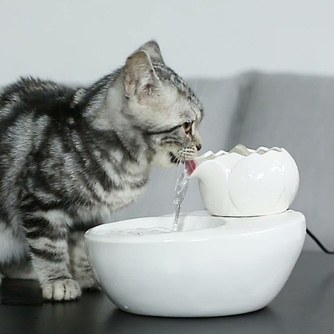 Dispensador de agua de cerámica para gatos, alimentador inteligente para mascotas, fuente de agua circulante automática, 3D, lavabo de 1,5 l ► Foto 1/6