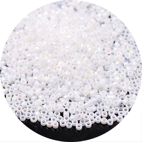 1800 unids/pack cuentas de Miyuki Delica 1,3x1,6mm DB202 de Seedbeads para la fabricación de la joyería DIY boda manualidad para vestido de accesorios de prendas de vestir ► Foto 1/6