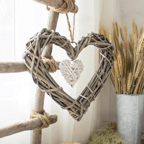 Guirnaldas artificiales colgantes de mimbre para boda, decoración de pared de corazón para fiesta de cumpleaños, 19x18,5 cm, color gris y blanco ► Foto 1/6