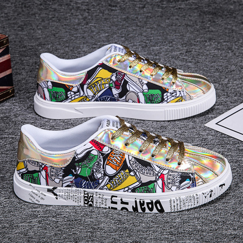 Zapatillas deportivas con estampado de grafiti para hombre, zapatos masculinos de estilo Hip hop, con suela plana dorada brillante, estilo clásico, a la moda ► Foto 1/6