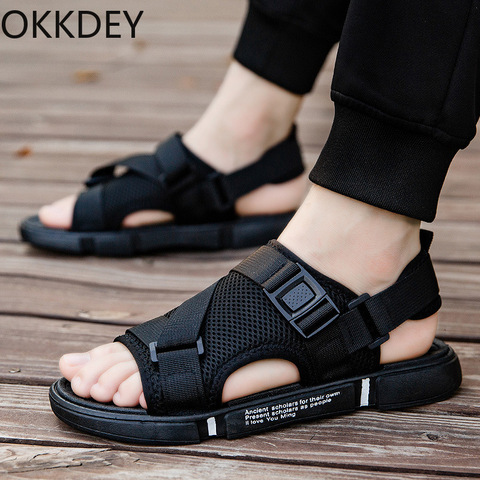 2022 NOVEDAD DE VERANO zapatillas Sandalias de los hombres de moda de ocio doble uso de la versión coreana de la suela gruesa estudiante anti-slip sandalias ► Foto 1/6