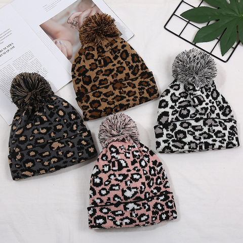 Leopardo sombrero de invierno estampado de Otoño de las mujeres sombrero con pompones Pom de las señoras calientes de moda de otoño 2022 nuevo esquí de nieve tapa ► Foto 1/6