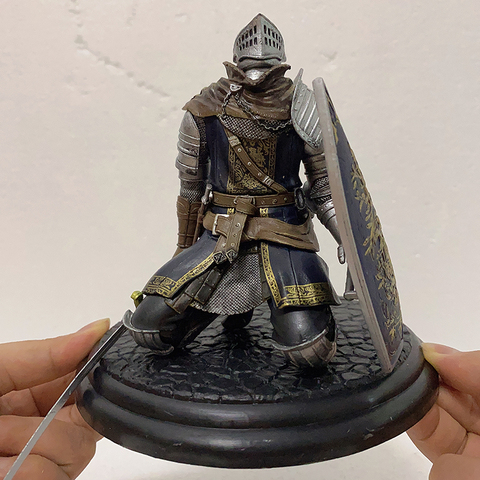 Gecco-figura de acción de Dark Souls, Black Faraam Knight, escultura Artorias el Caminante del Abismo, lagarto de cristal, luz iluminada ► Foto 1/6