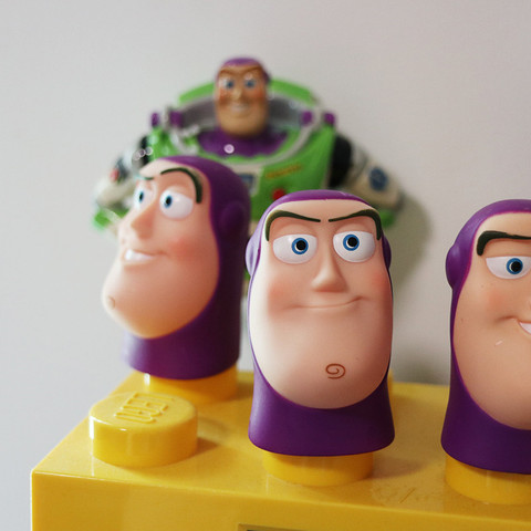 Toy Story-figura de acción de Buzz Lightyear para niños, juguete de cabeza de Buzz Lightyear, expresión divertida, dedo, regalos de cumpleaños ► Foto 1/6