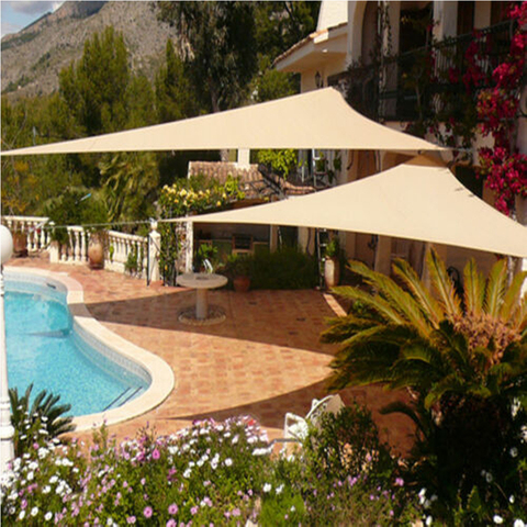 Sombrilla de protección triangular para exteriores, parasol impermeable con forma de toldo para cubrir patio, jardín o piscina, o para proporcionar sombra si se va de acampada ► Foto 1/6