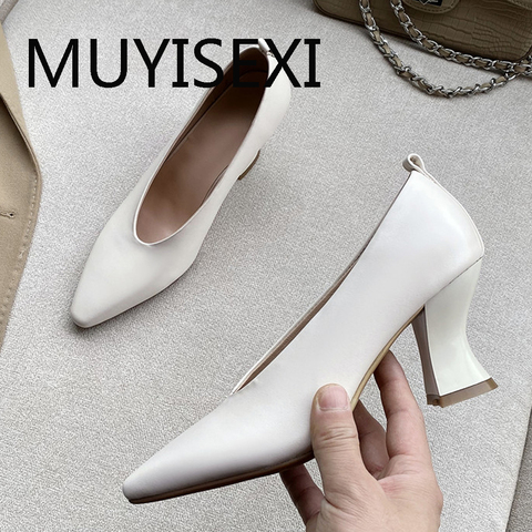 Zapatos de tacón alto de 8cm para mujer, calzado de oficina de cuero genuino, punta estrecha, de ocio, elegante, de talla grande, AMI02, MUYISEXI ► Foto 1/6