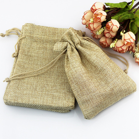 Caliente 50 unids/lote 7*9cm Color caqui arpillera Natural de joyería de viaje de almacenamiento bolsa de caramelo Mini yute bolsas de embalaje para bolsa de regalo ► Foto 1/6