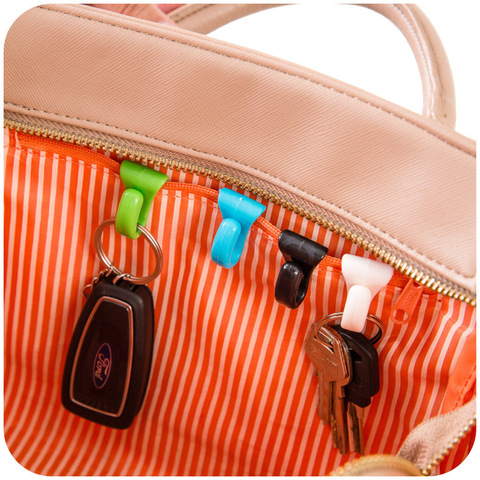 Mini clip de bolsa integrado para evitar llave perdida, gancho de tienda, utilizado en una variedad de tipos de bolsas, 2 uds. ► Foto 1/5