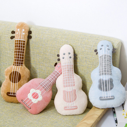 Peluche de guitarra de simulación creativa para niños, 60cm, decoración del hogar, muñeca de bebé, almohada suave, cojín, regalo de cumpleaños ► Foto 1/6