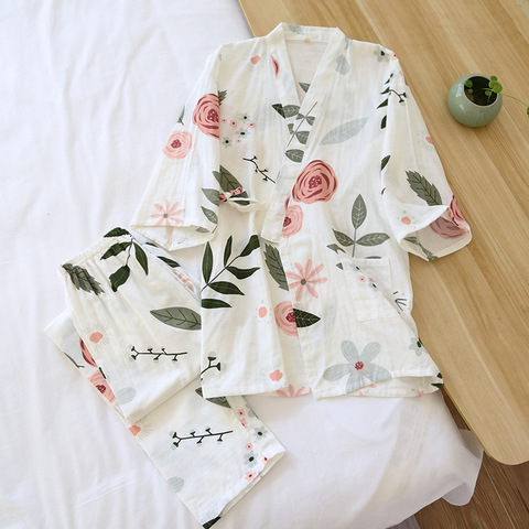 2022 japoneses nuevos traje de kimono pijama de primavera y verano de algodón de las señoras mangas tres cuartos flores ropa de casa Delgado flojo ► Foto 1/1