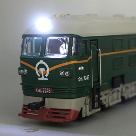 De aleación de Diesel tren Retro modelo juguete 3 colores atrás combustión interna locomotora acústico-óptica juguetes para los niños ► Foto 1/6