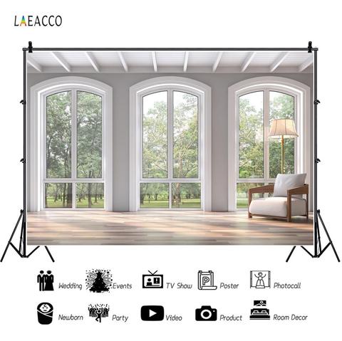 Laeacco, silla gris para sala de estar, suelo de madera, ventana, techo, árbol, escena Interior, Fondo de fotografía, Fondo de estudio fotográfico ► Foto 1/6