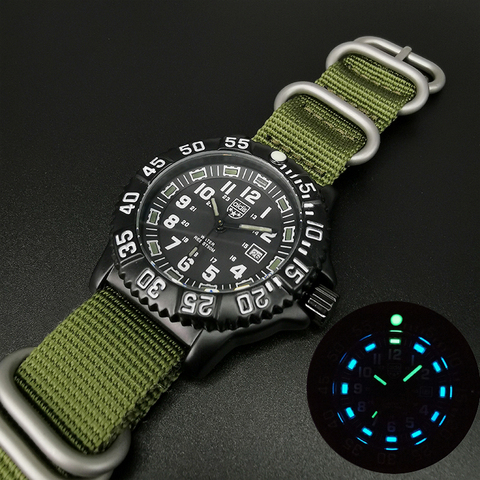 Hombres reloj de cuarzo de ocio al aire libre deportivas luminosas tubo luminoso ver Multi-funcional nylon NATO impermeable hombres reloj militar ► Foto 1/6