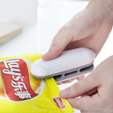 Accesorios de cocina Mini máquina de sellado de sellador al calor portátil de plástico bolsa de almacenamiento de paquetes útil etiqueta y focas para comer bocadillos ► Foto 1/6