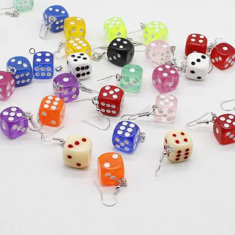 Fun-pendiente con colgante de dados en 3D para mujer, con borla de Casino, Color caramelo, regalo de joyería divertido ► Foto 1/6