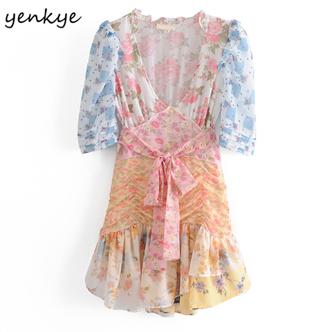 YENKYE retazos multicolores estampado Floral vestido de las mujeres Sexy cuello en V fajas con manga cortas vacaciones de verano vestido asimétrico Mini Bata ► Foto 1/6