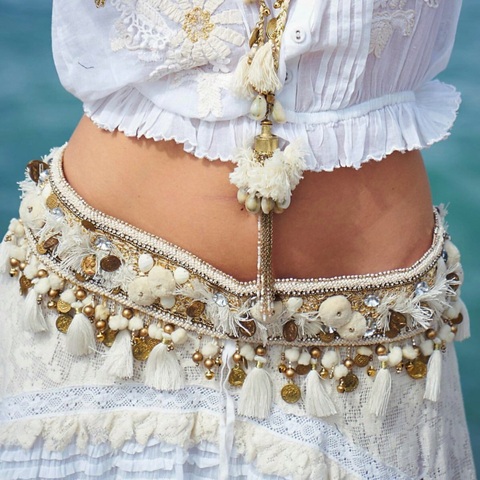 Moda Bohemia impresionante gitano cinturón sobre vaqueros Estilo bohemio de verano para vocación, playa de joyería ► Foto 1/6