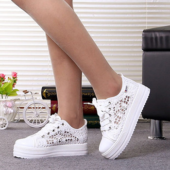 Zapatos informales de lona con cordones para mujer, calzado plano con plataforma transpirable con flores huecas, color blanco y negro, para verano, 368 ► Foto 1/5