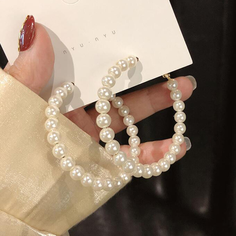 Pendientes de aro clásicos de Metal para mujer, aretes de perlas circulares simples con personalidad coreana, joyería femenina ► Foto 1/6