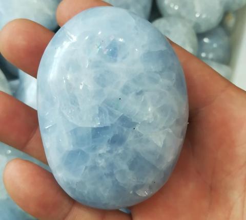 Piedra natural de Celestina azul para 100%, piedra con tamaño de mano, piedras preciosas curativas de reiki, para regalo, 1 Uds., gran oferta ► Foto 1/5