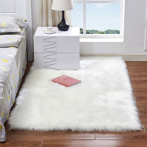 Envío gratis de lujo rectangular suave de lana artificial alfombras de cuero de oveja de piel blanca alfombra de alfombra para dormitorio y pie de cama gateo infantil mat ► Foto 1/6