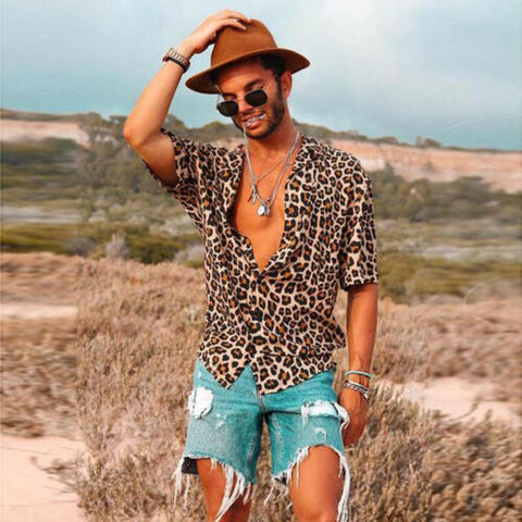 Camisetas informales con cuello en V para hombre, camisa con estampado de leopardo de manga corta, talla grande S-3XL, de verano para vacaciones ► Foto 1/3