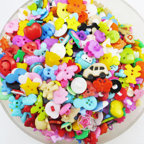 Promoción 100 piezas mezclar forma muchos colores DIY Scrapbooking dibujos animados de botones de plástico botones de la ropa de los niños nociones de costura P-001 ► Foto 1/6
