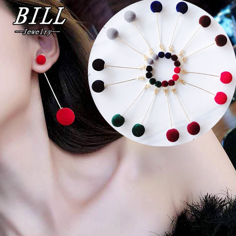 Pendientes con colgante de bola de peluche para mujer, aretes de borla redondo largo con personalidad coreana, joyería llamativa, color rojo y negro, 2022 ► Foto 1/6