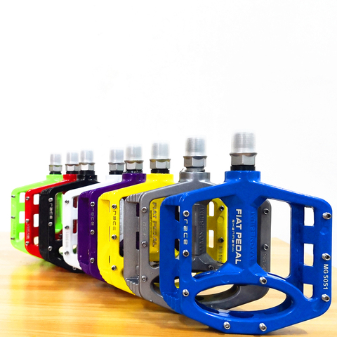 Pedales de aleación de magnesio para bicicleta de carretera, accesorios de piezas de bicicleta de pedales, ultralivianos, 8 colores opcionales, MTB ► Foto 1/6