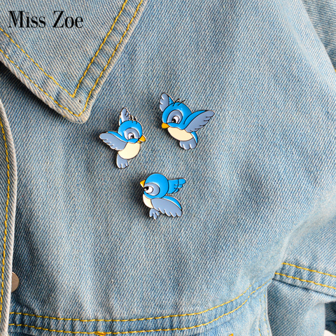 3 unids/set esmalte azul pájaro pin dibujos animados voladores broche Animal Denim chaqueta Pin hebilla camisa insignia regalo para niños ► Foto 1/6