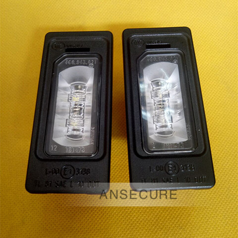 2 uds luz LED de matrícula para Audi A1 A3 A4 A5 A6 C7 A7 Q3 Q5 2010-2014 4G0943021 4GD943021 ► Foto 1/4