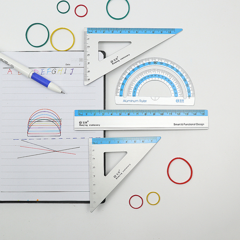 Nueva regla de aleación de aluminio Protractor de aluminio estudiantes matemáticas geometría Metal triángulo regla conjunto Oficina escuela suministros 4 unids/set ► Foto 1/6