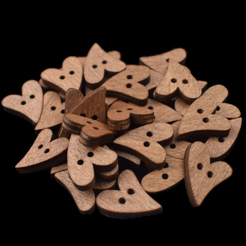 100 Uds 20MM forma de corazón de madera botones de costura para álbumes de recortes DIY de madera marrón 2 agujeros botón para manualidades Scrapbooking Accesorios ► Foto 1/6